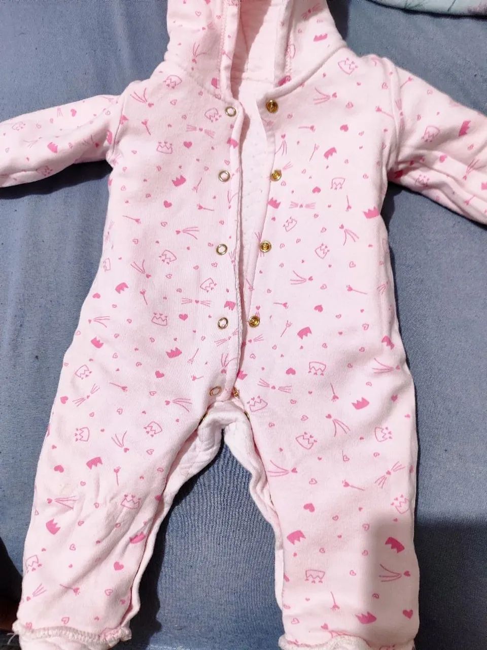 Macacão grosso dupla face bebê menina M 4 meses  - Foto 2