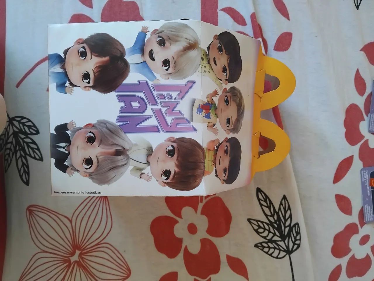 Bonecos do BTS McDonald's novos - Foto 2