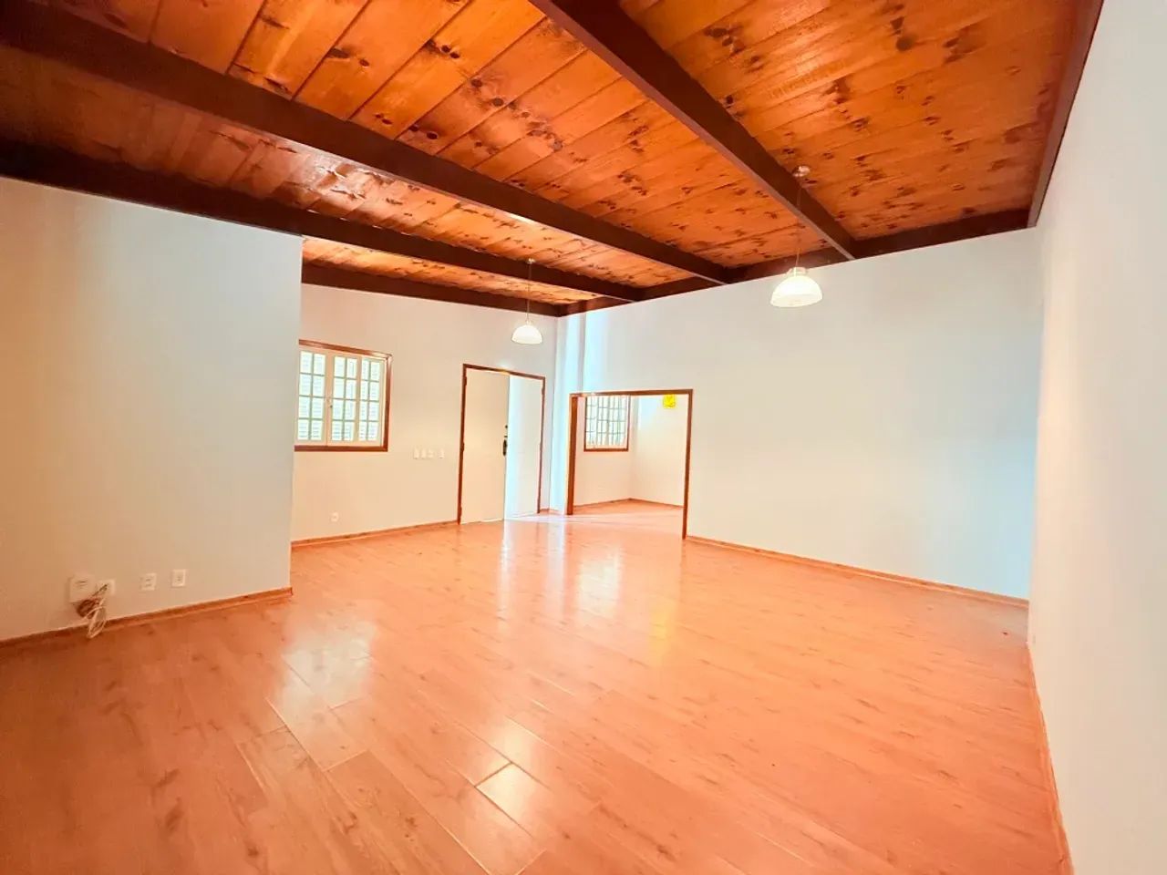 CASA LINEAR COM 03 SUÍTES EM CONDOMÍNIO FECHADO  CORUJAS - Foto 5