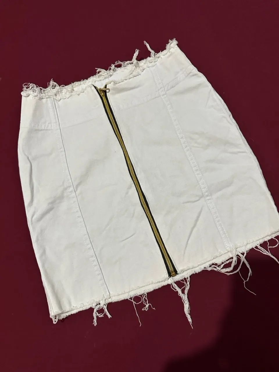Vendo saia jeans branca