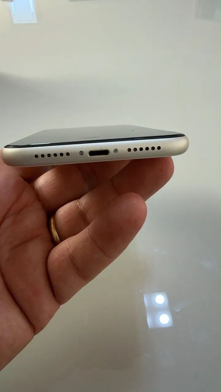 Iphone 11 64 gb branco - Foto 4