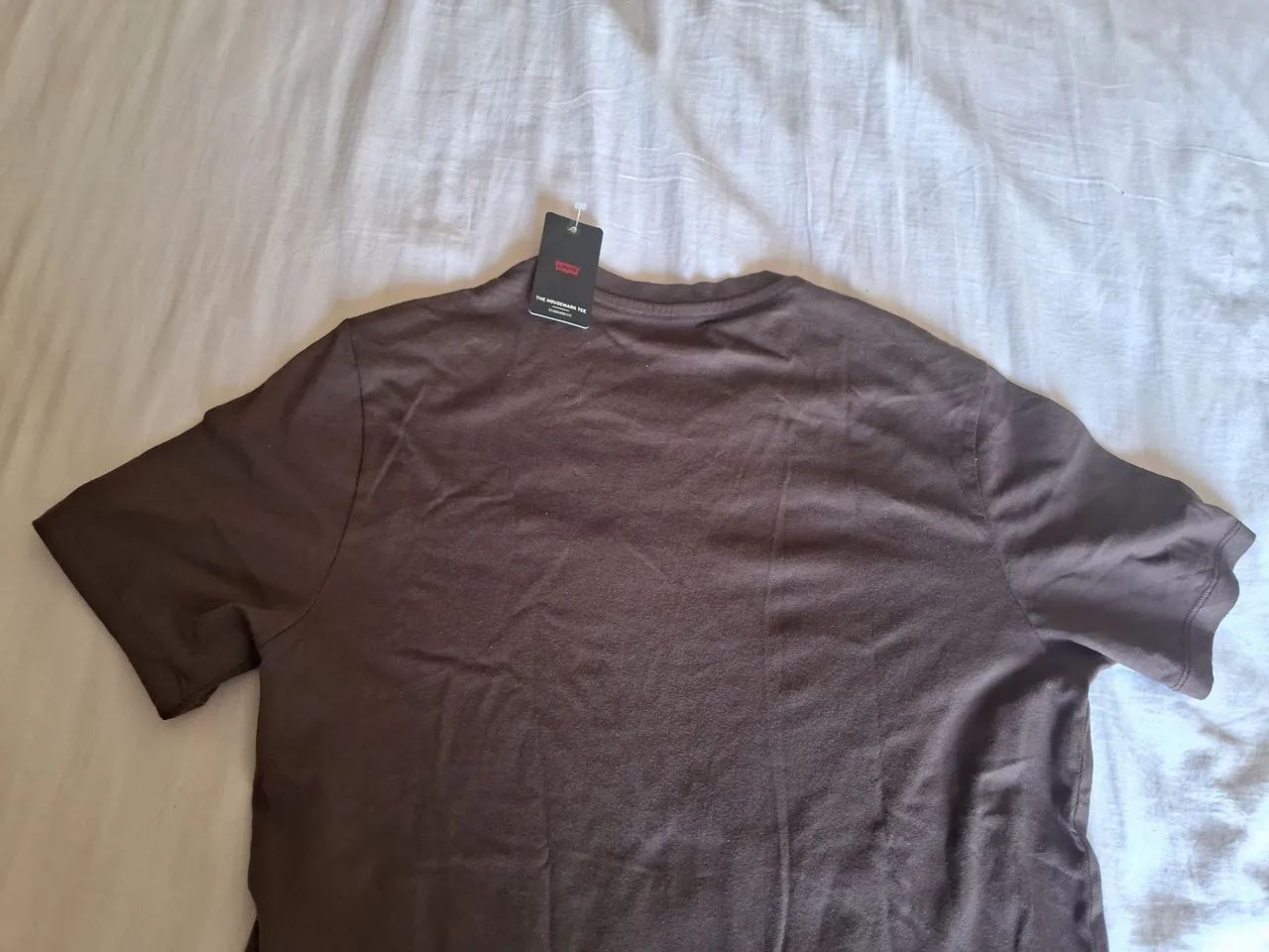 Camiseta Levis original marrom - Foto 3