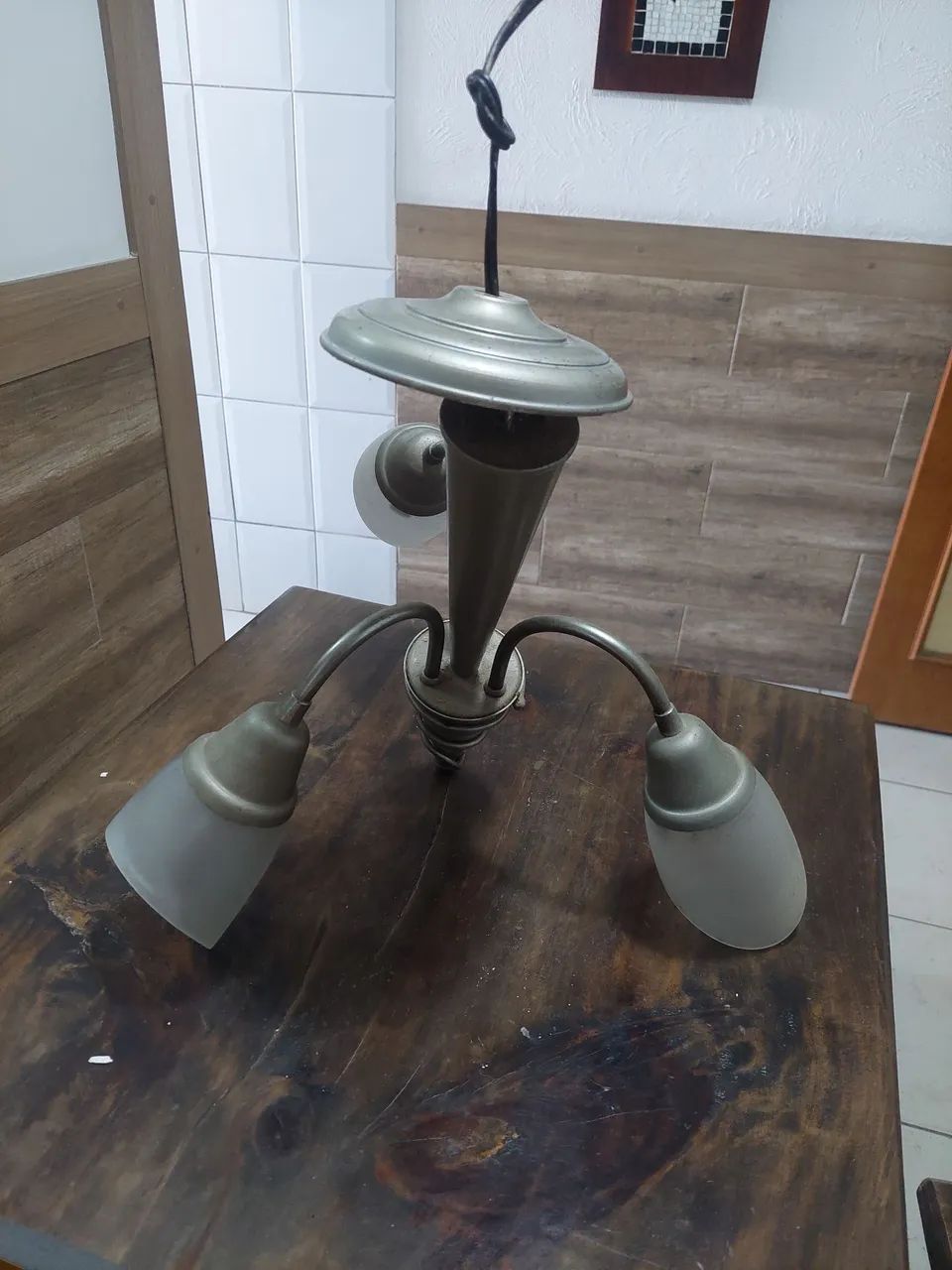 Lustre  com 3 lâmpadas 