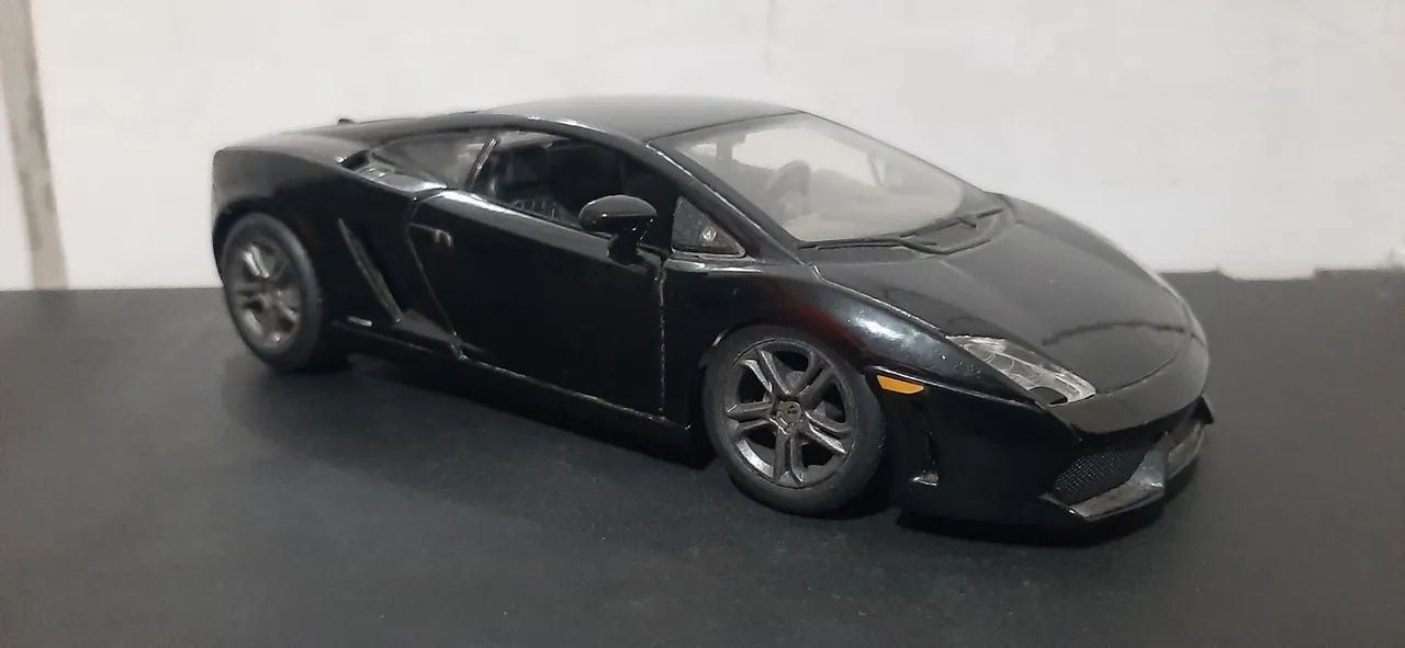 Miniatura Lamborghini Gallardo 1:24 - Foto 3