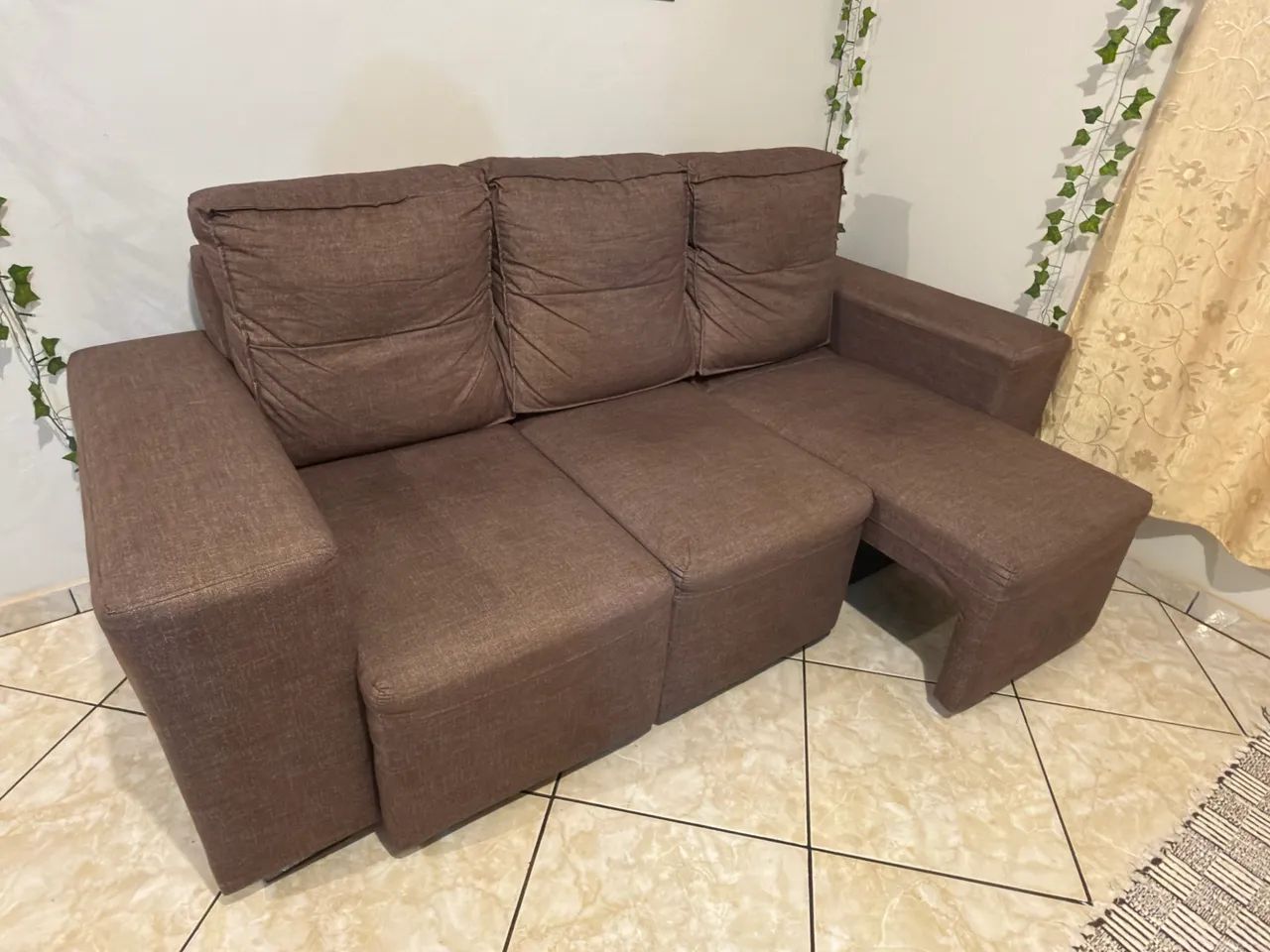 Sofá Três Lugares - Foto 2