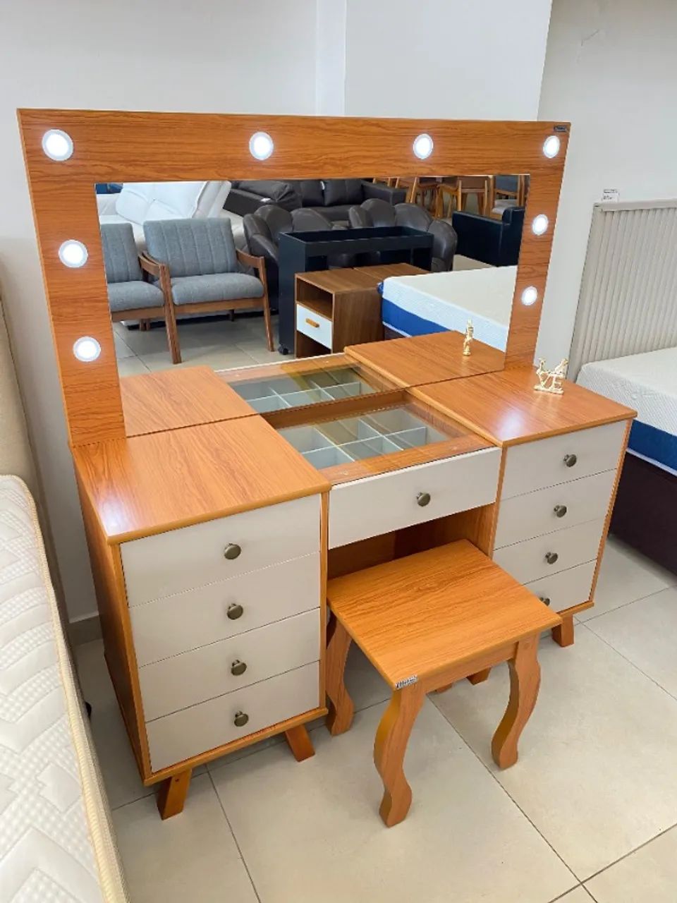 PENTEADEIRA CAMARIN COM LED  - Foto 3