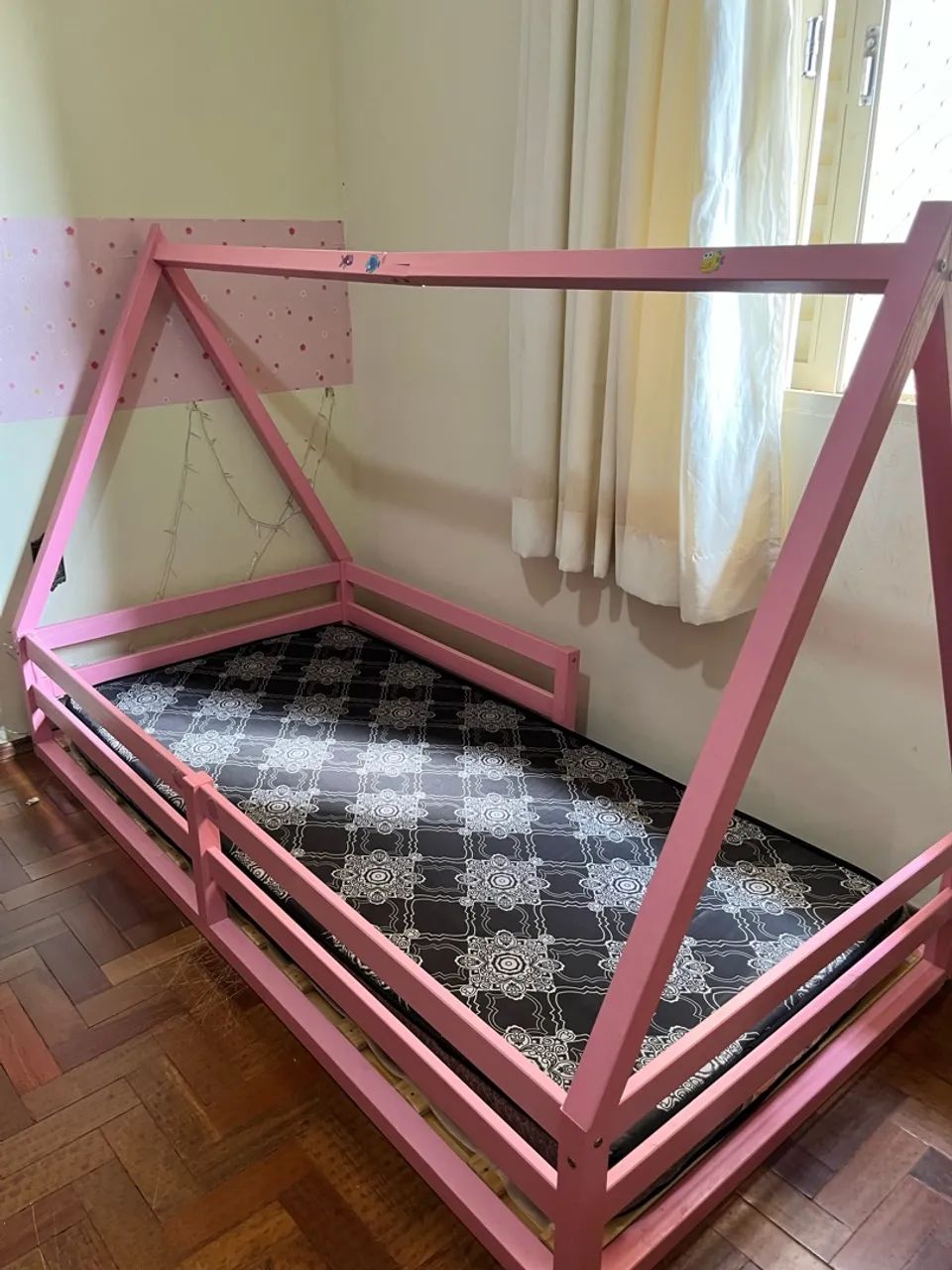 Cama montessoriana com colchão  - Foto 2