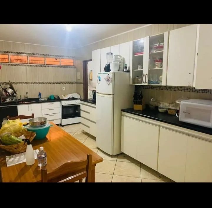 Vendo ótima casa na Santa Maria 