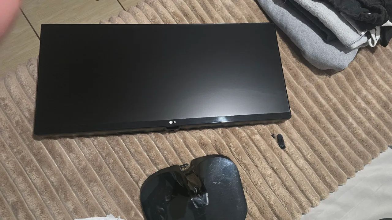 Monitor LG ultrawide