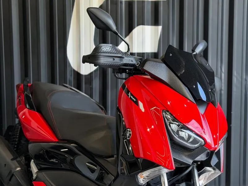 YAMAHA XMAX 2024 - Foto 4