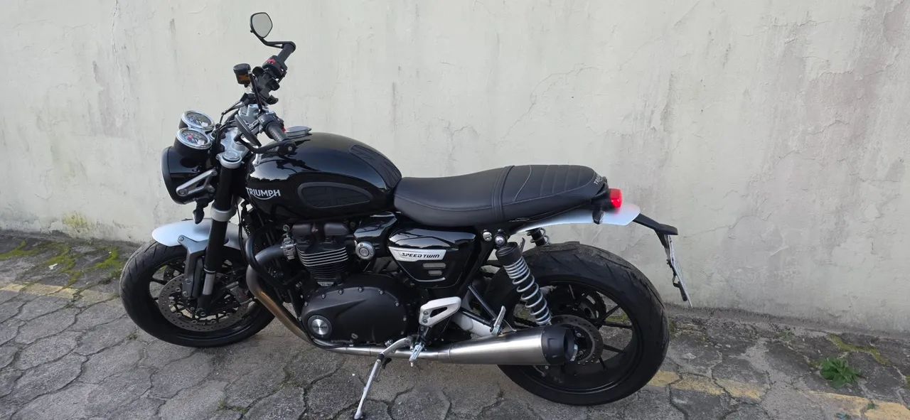 Triumph Speed Twin 1200