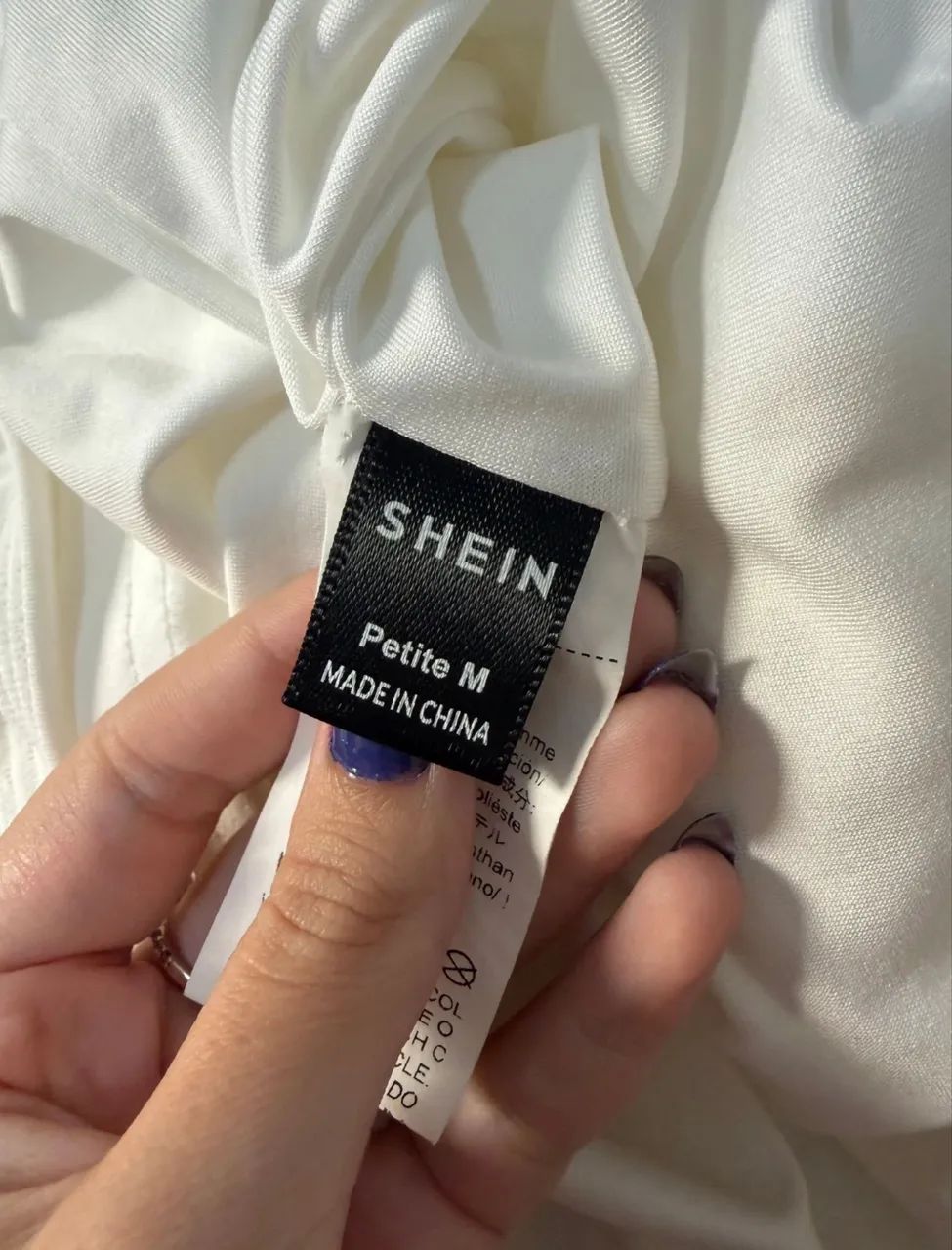 vestido tubinho branco shein p - Foto 3