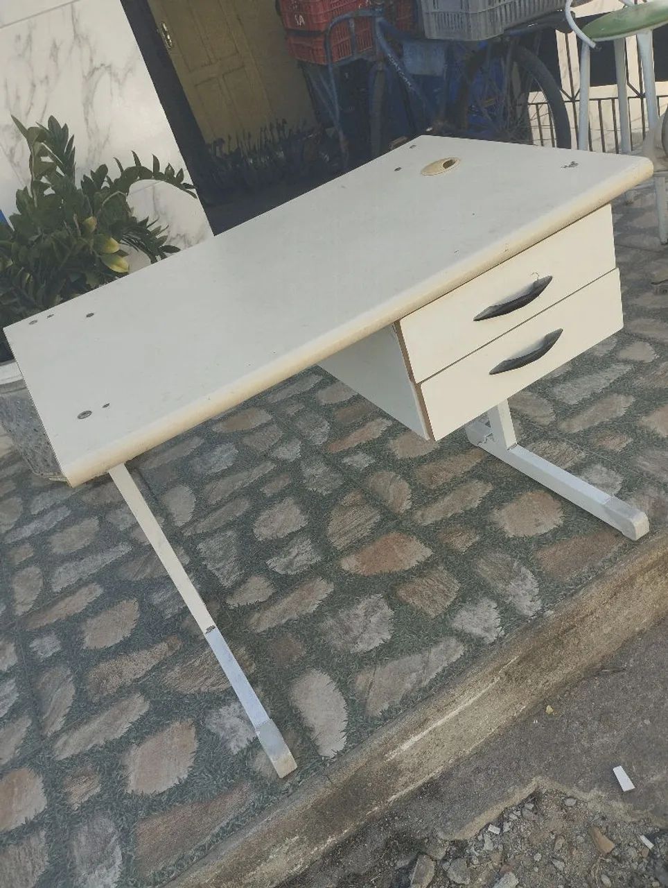 Mesa para computador / Escrivaninha 