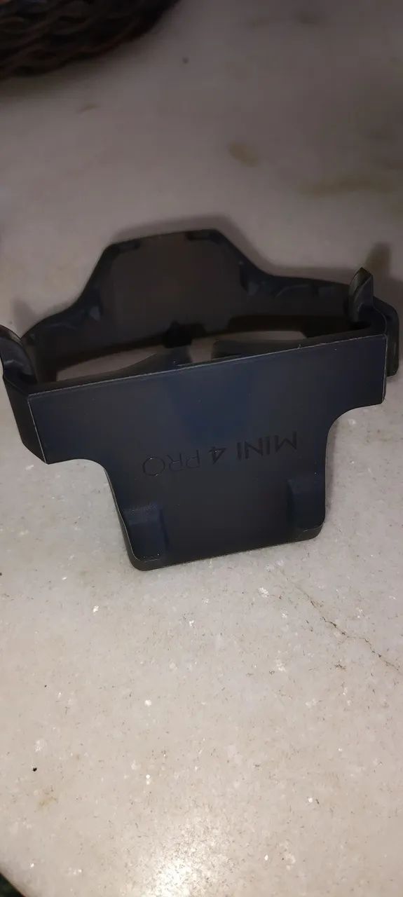 Dji mini 4 pro. Travas