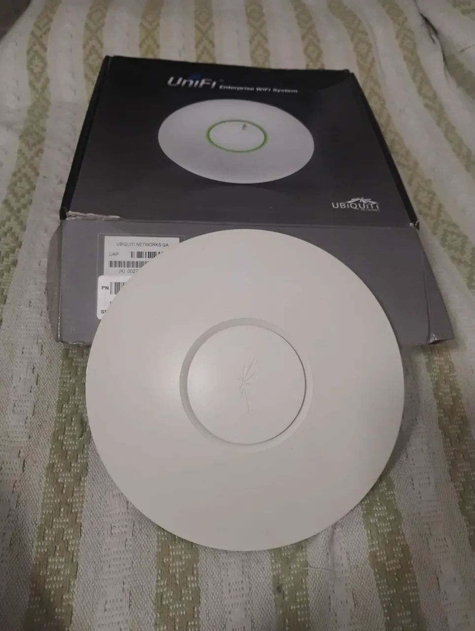 Ubiquiti Unifi AP wi-fi system