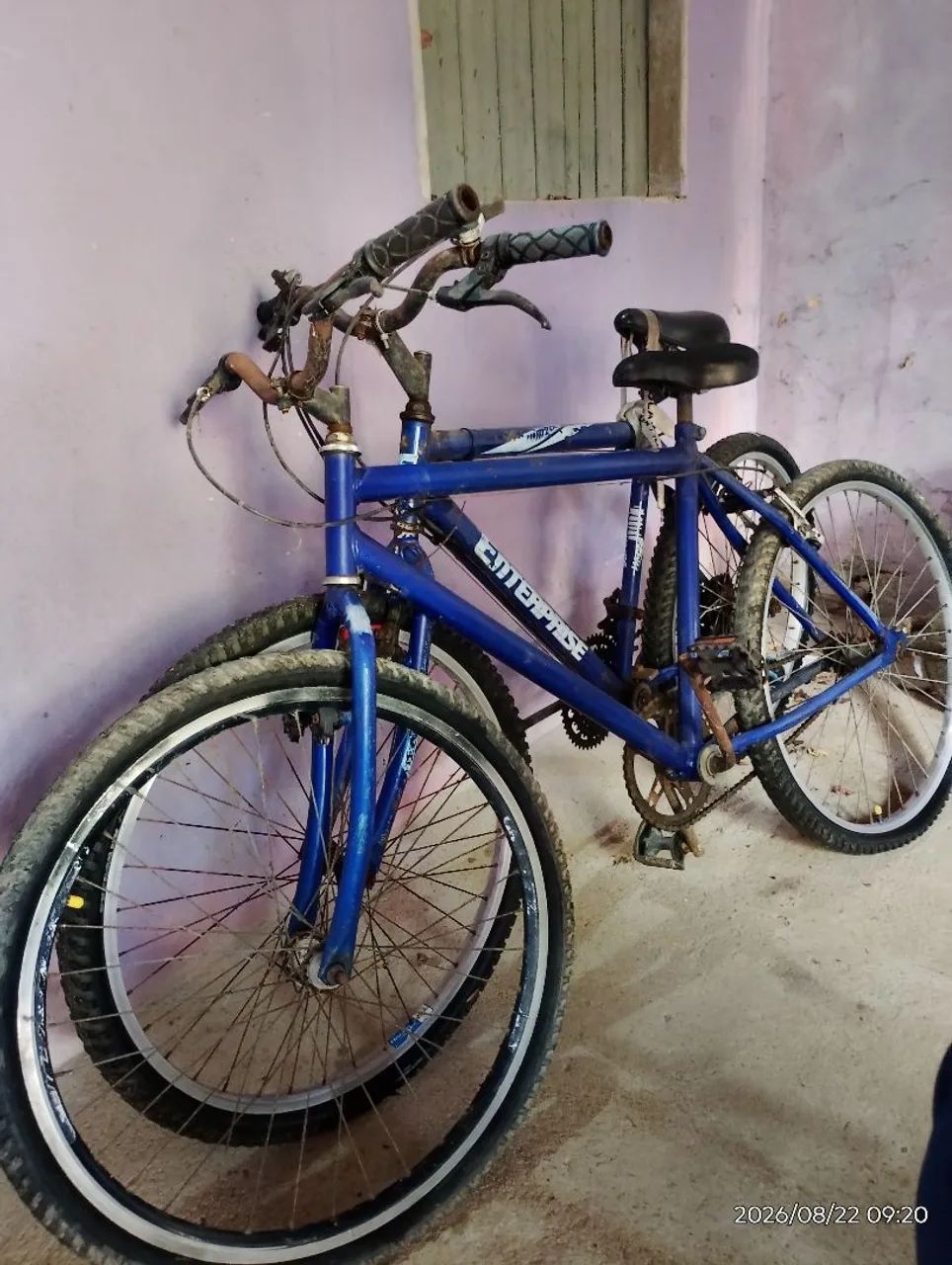 Duas bicicleta 300 reias