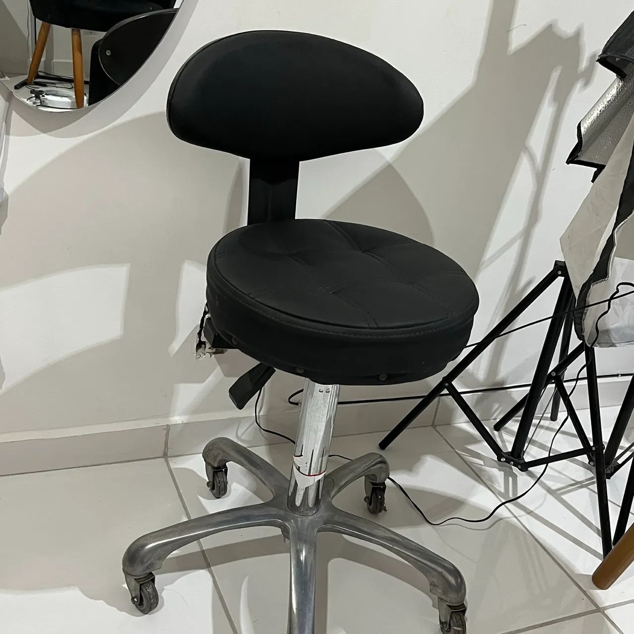 Mocho estética cadeira com rodinhas  - Foto 2
