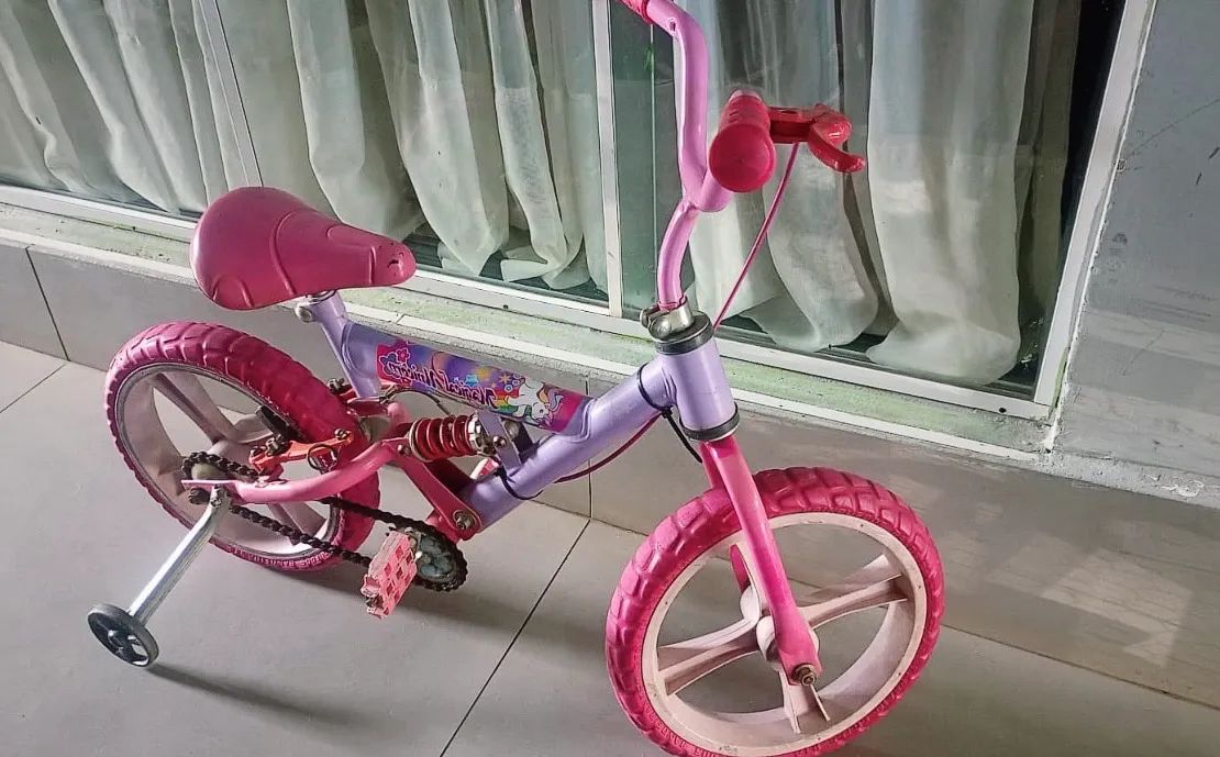 Bicicleta infantil Unicórnio Aro14. - Foto 2