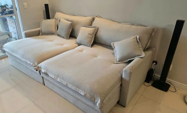 SOFÁ RETRÁTIL COM MOLAS ENSACADAS E BAÚ GIGANTE ! CONFORTO E QUALIDADE ! - Foto 4