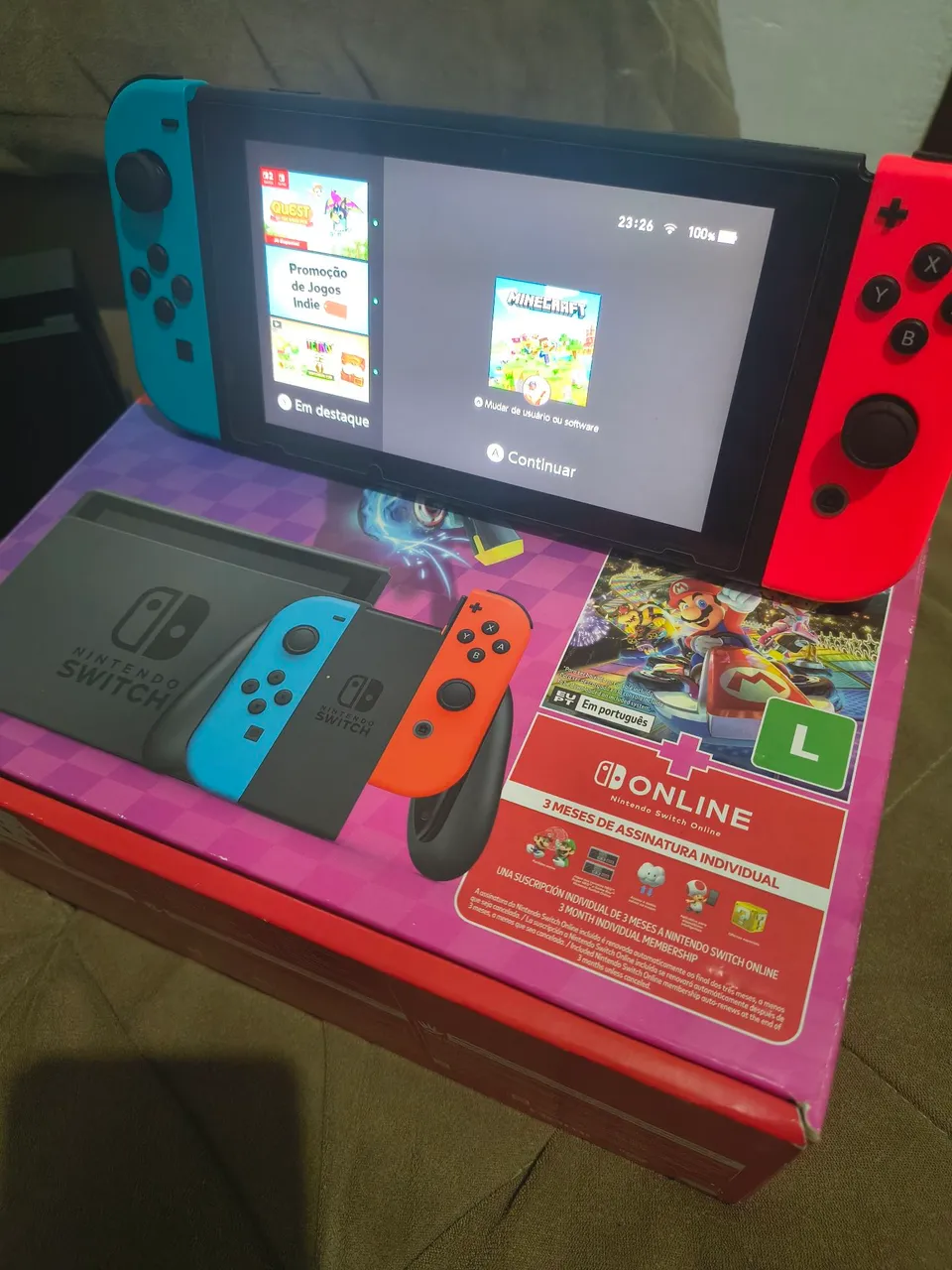 Nintendo switch OLED, com 4 controles e bolsa de armazenamento do