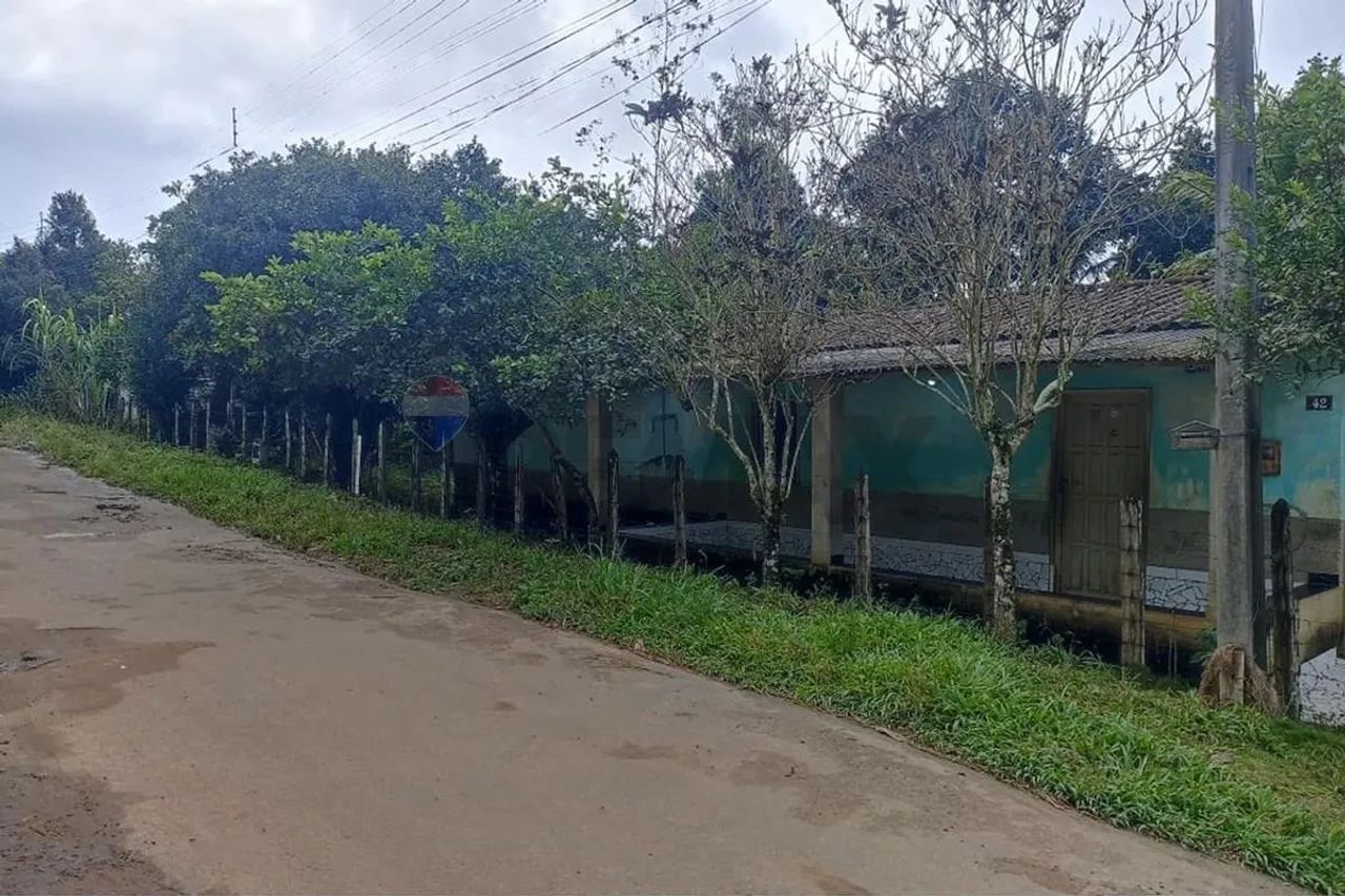 "Chácara dos Sonhos: Tranquilidade e Conveniência" - Foto 2