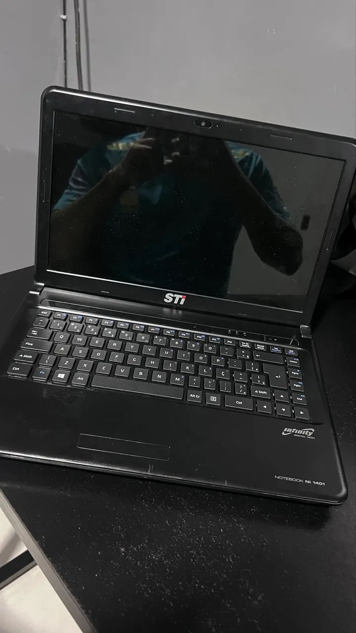 Notebook STI ni 1401 perfeito para estudos e trabalho 