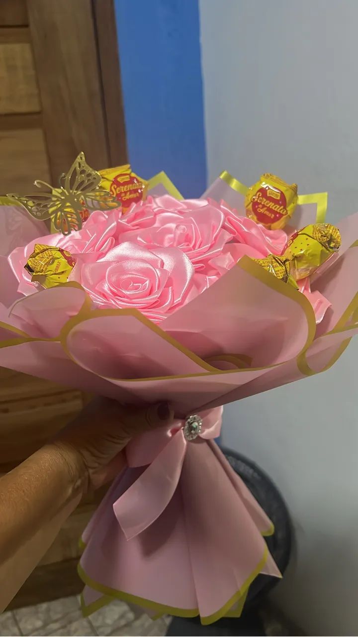 Buquês de rosas de cetim com 7 rosas  - Foto 3