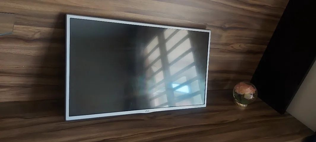 TV 32 ' LG