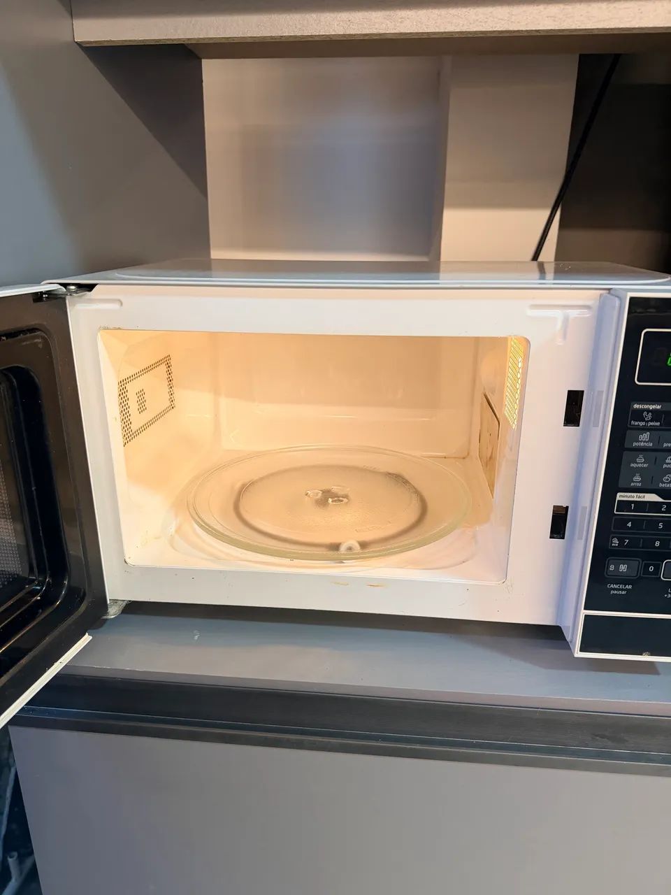 Microondas Midea 20L - Foto 3