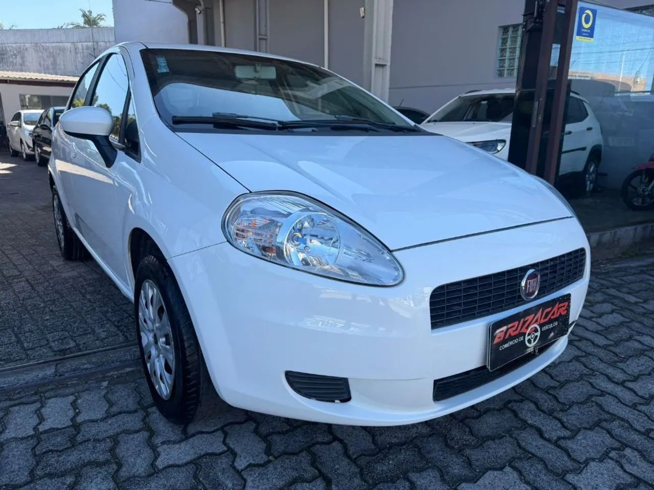 Fiat Punto ELX 1.4 Fire Flex 8V 5P 2011 - Foto 2