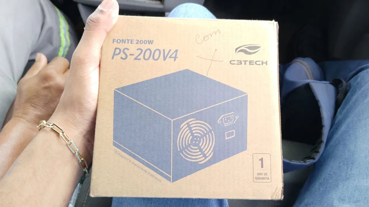 fonte de alimentação C3Tech modelo PS-200V4