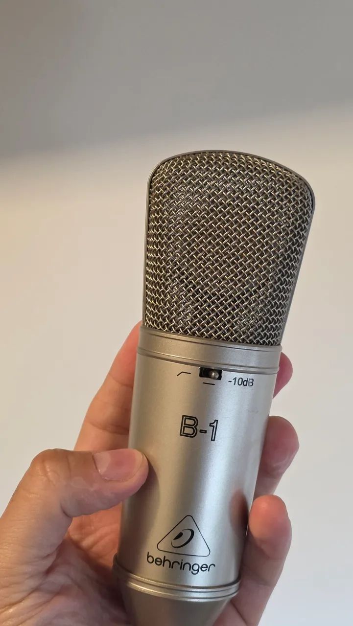 Microfone condensador Beringer B1