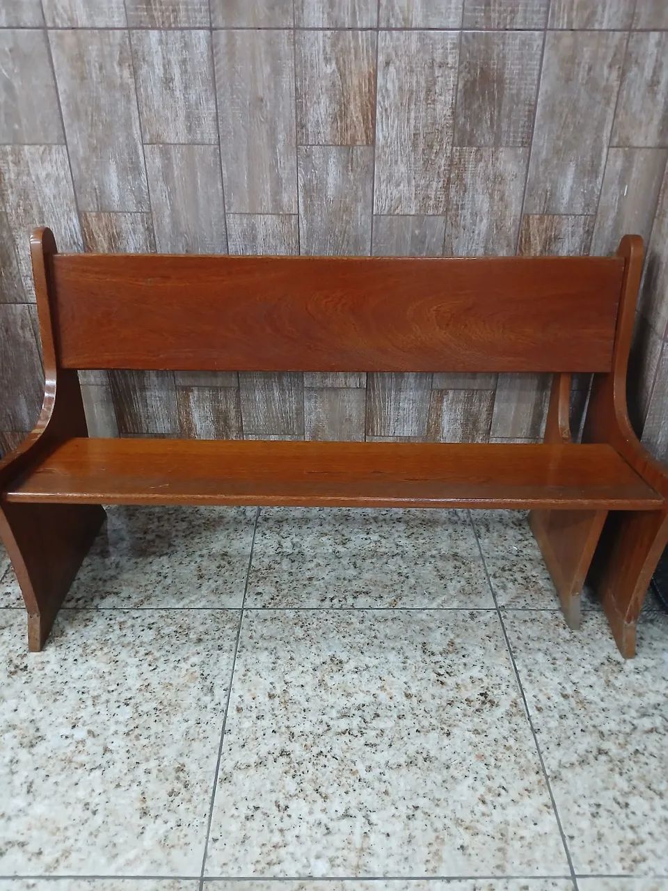 Vendo Banco em Madeira Maciça - Foto 3