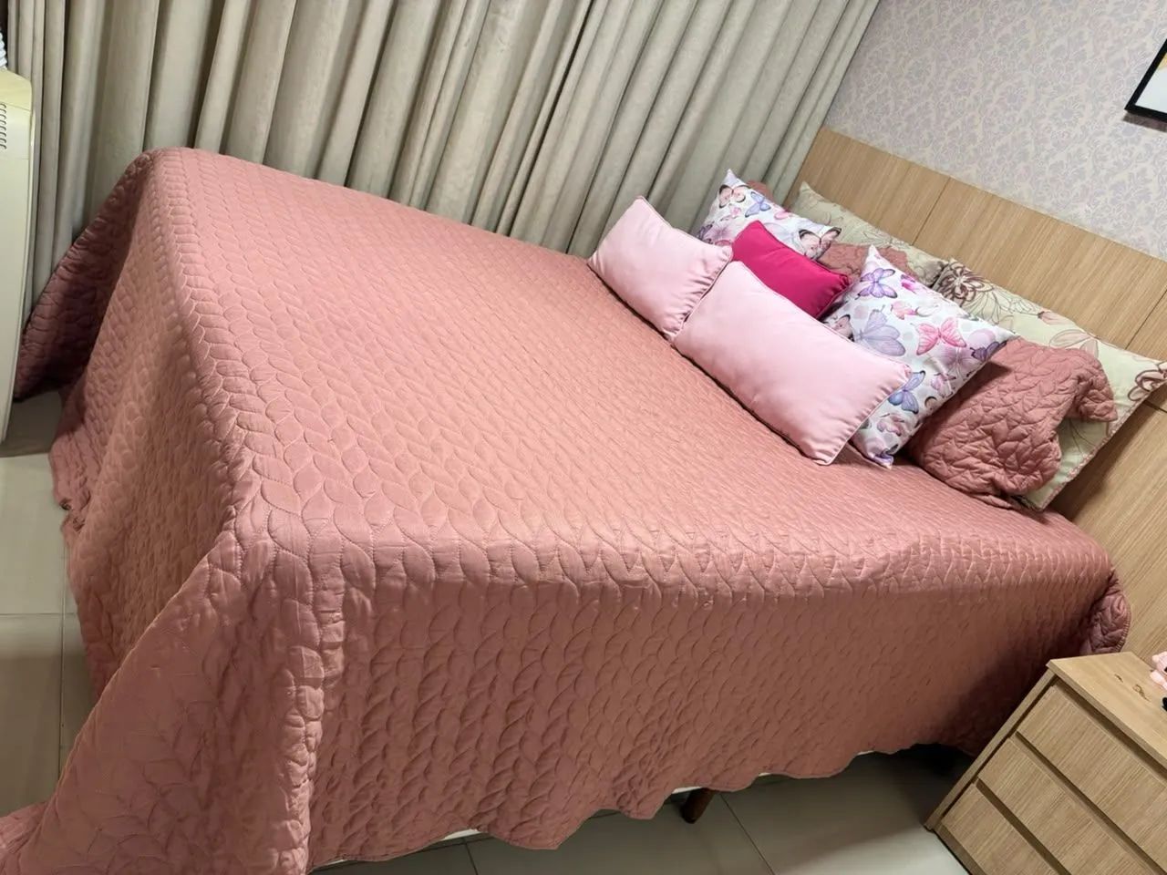 Cama Queen + box (super conservada) - Foto 5