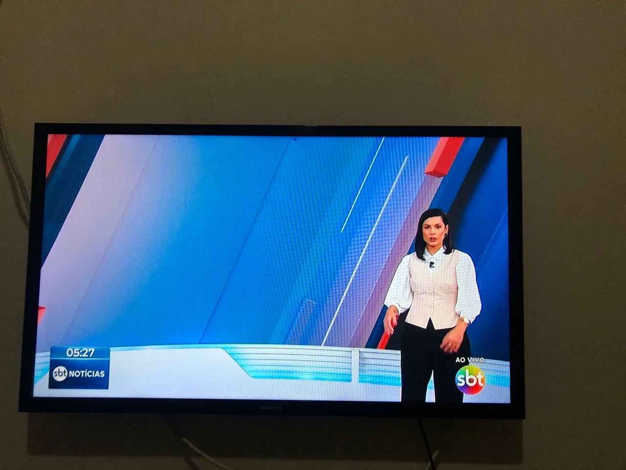 Vendo TV Samsung, funcionando perfeitamente 400$