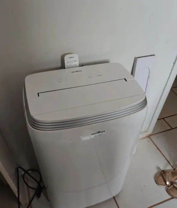 Ar portátil Britania 11000 btus