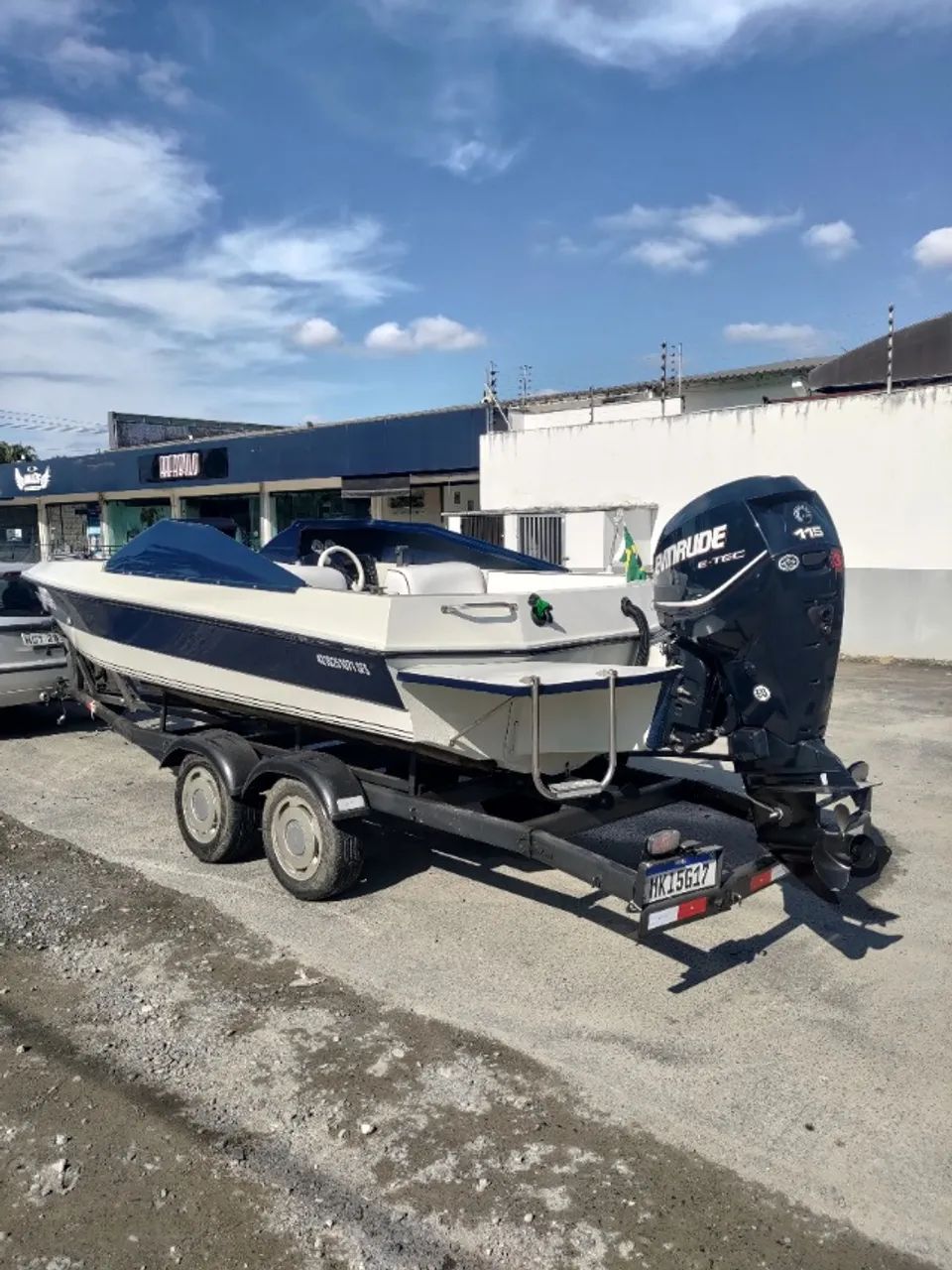 Lancha 19ft - Motor Evinrude E-Tec 115HP - Foto 4
