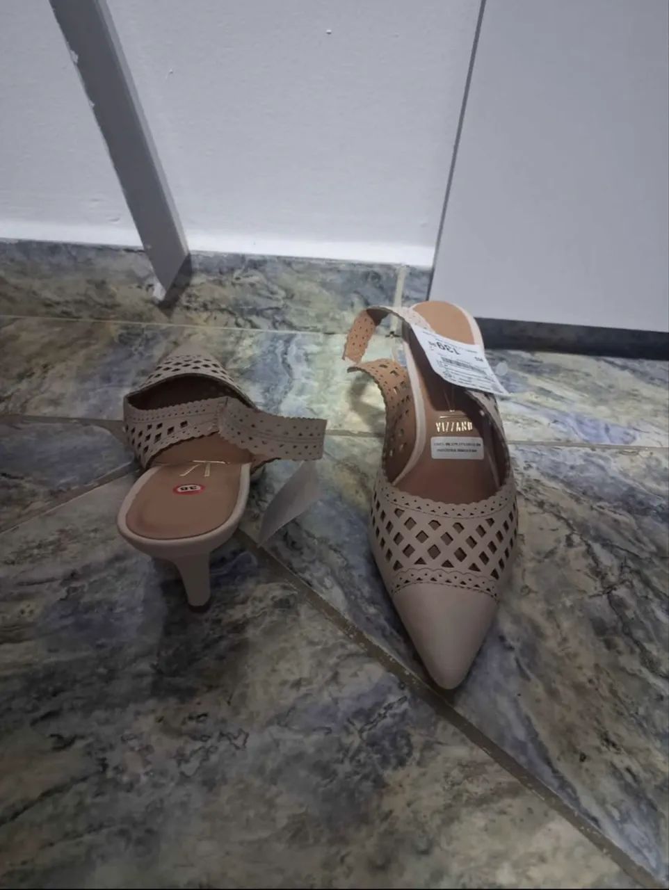 Scarpin baixo Vizzano 38 - Foto 2