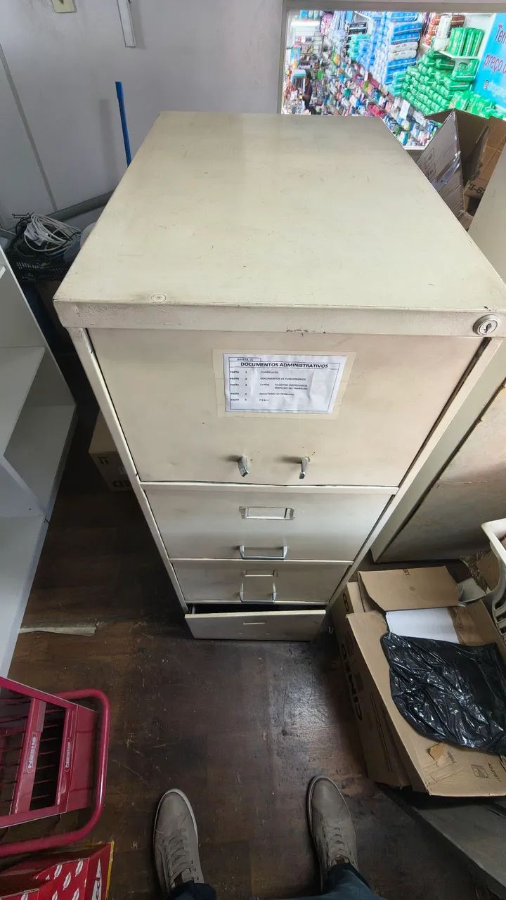 Arquivo 4 gavetas 