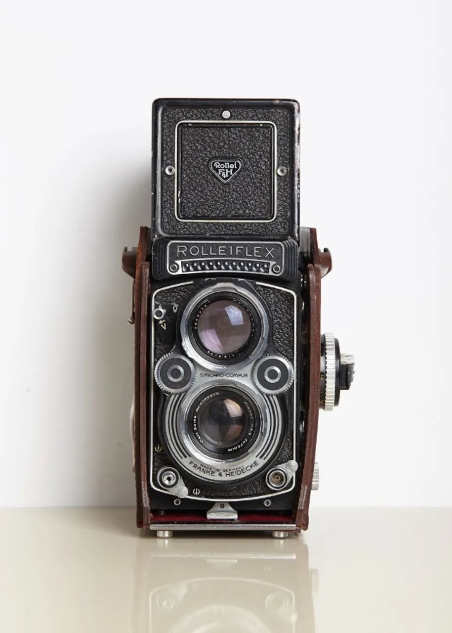 フィルムカメラ Rolleiflex Carl Zeiss Jena Tessar F3.8 Câmera Rolleiflex Carl Zeiss Tessar 75mm - Impecável com Case
