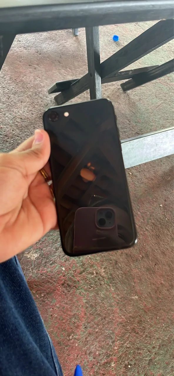 Celular SE 2020