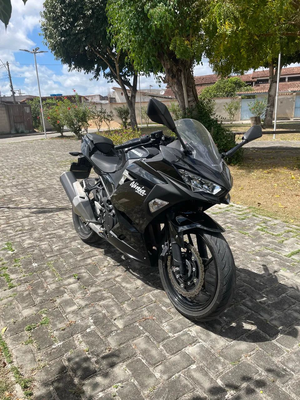 Ninja 400