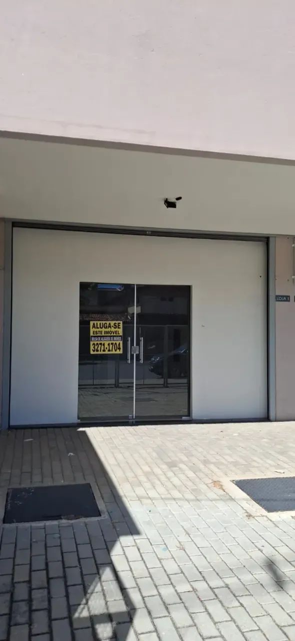 LOJA - BAIRRO SANTA CRUZ 45M²