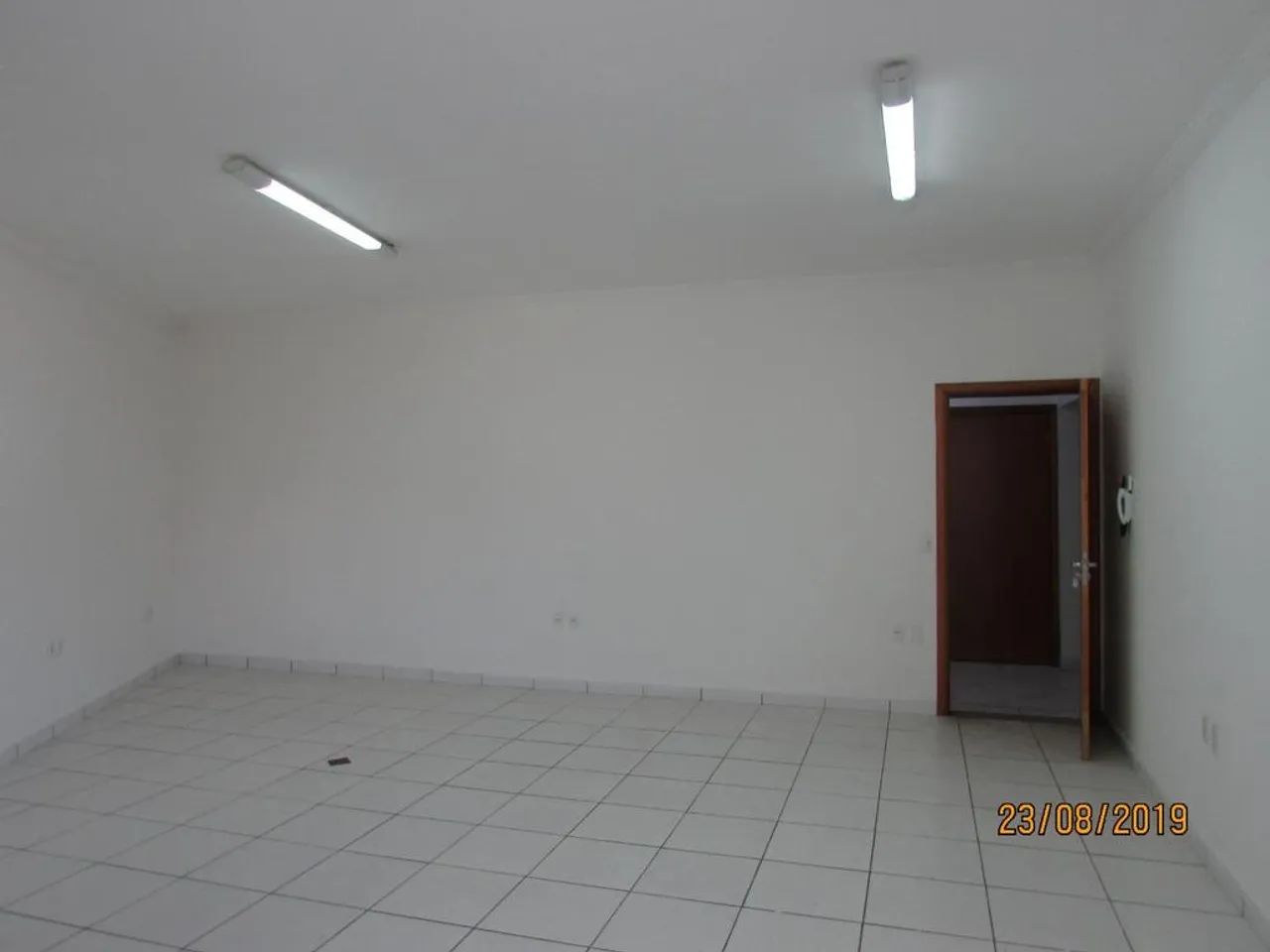 Sala para alugar em Sumaré, Centro, com 40 m², Avenida Júlia Vasconcelos Bufarah - Foto 4