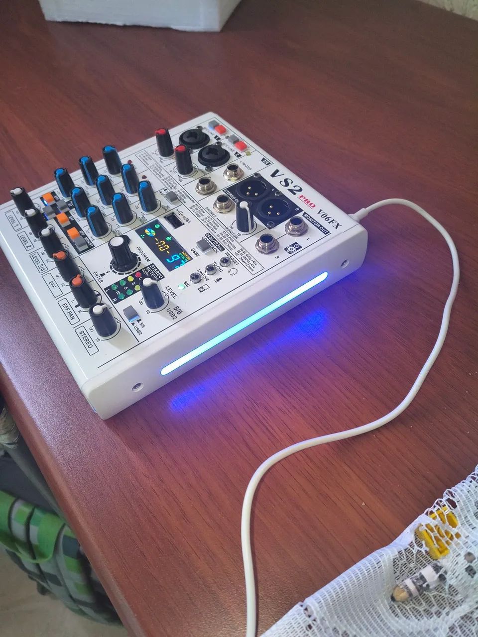 Mesa vs 2pro fx06 com duas interfaces de áudio 