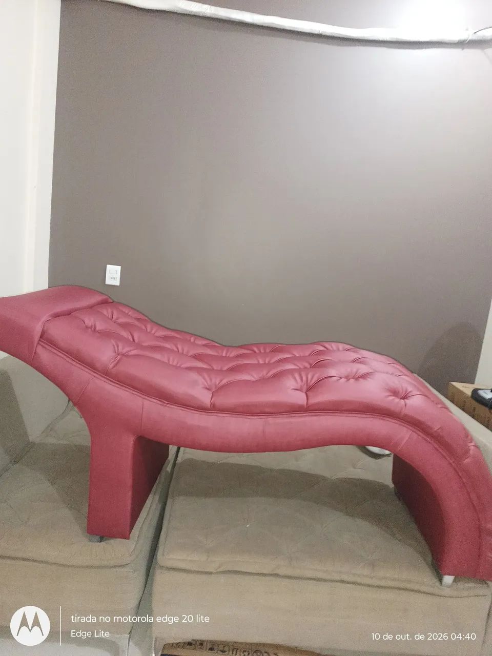 Poltrona Diva, para estética suporta até 300 quilos, reforçada e grande de 2 metros.