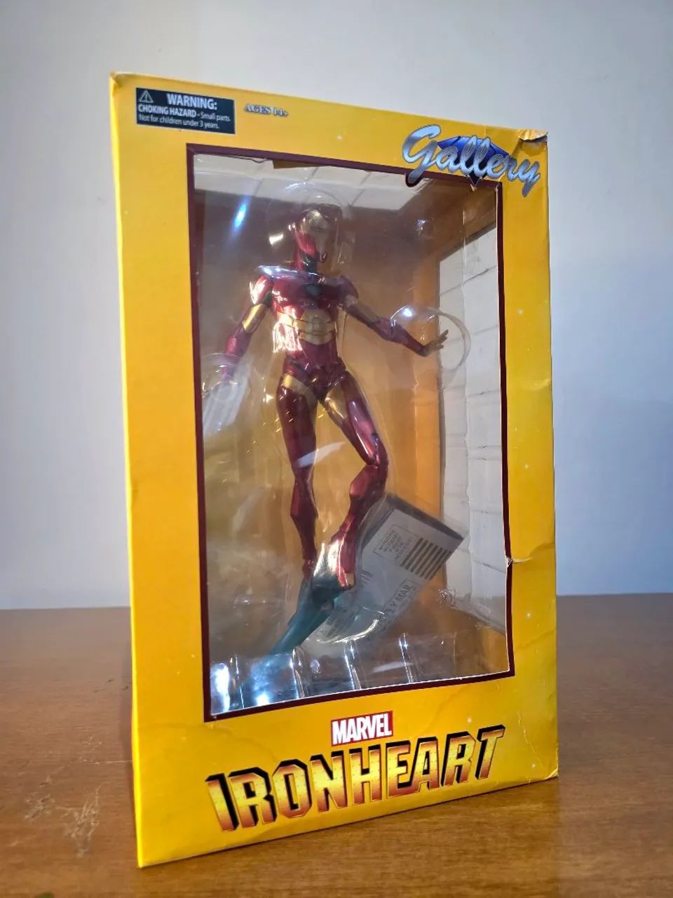 Action figure iron man, iron heart marvel  diamond galery - Foto 4