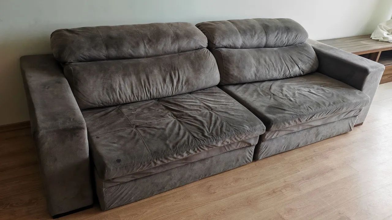 Sofá retrátil Suede cinza 2,5m