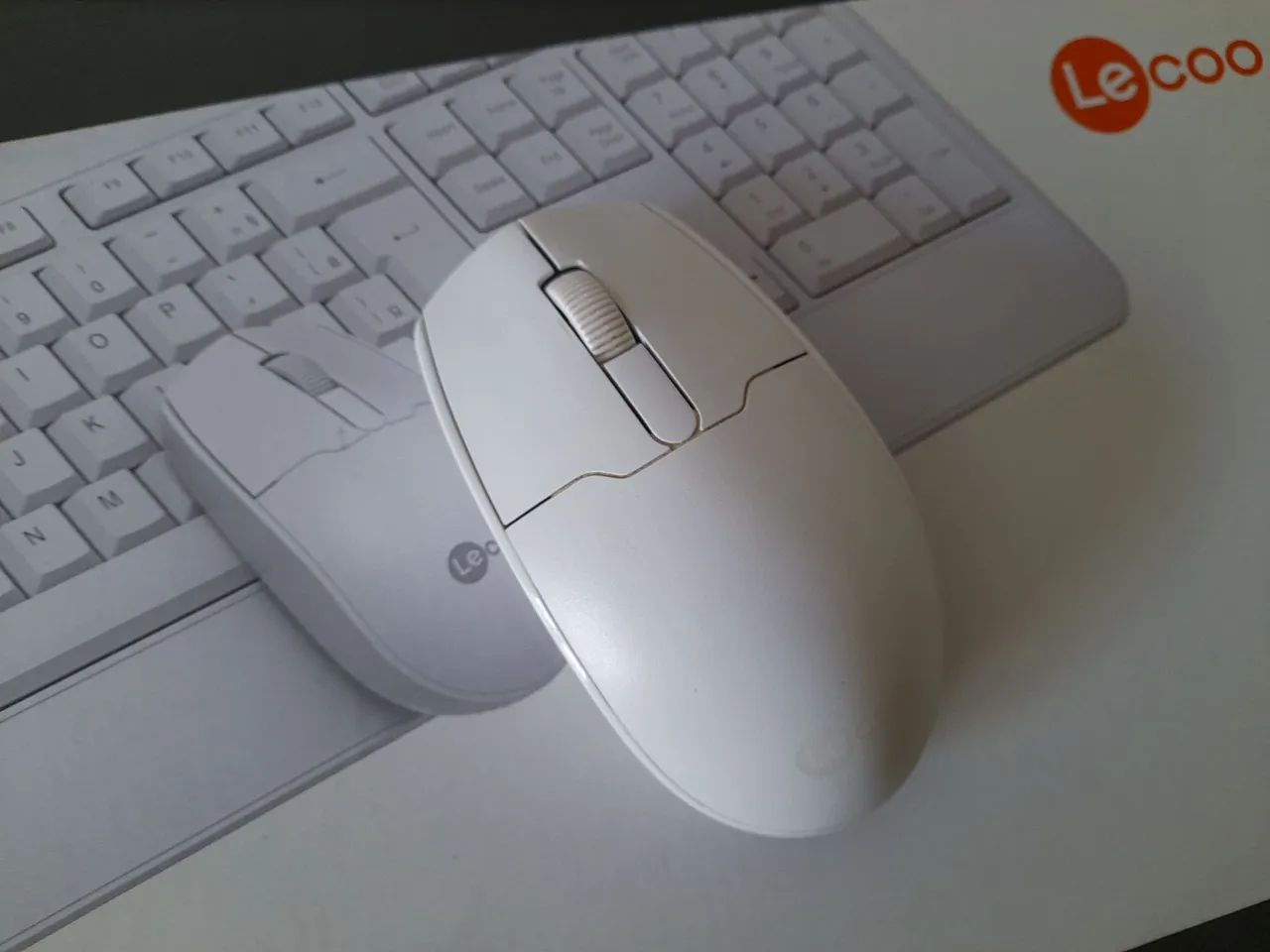 Teclado e Mouse Sem Fio Logitech Branco (Excelente estado e na caixa!) - Foto 5