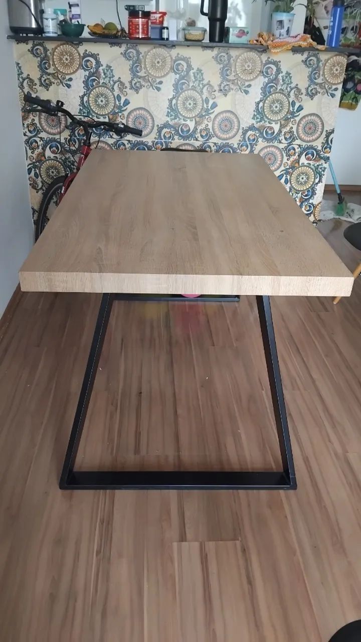 Mesa de jantar retangular 